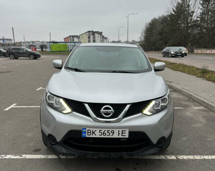 Сірий Ніссан Rogue, об'ємом двигуна 2 л та пробігом 143 тис. км за 12700 $, фото 1 на Automoto.ua