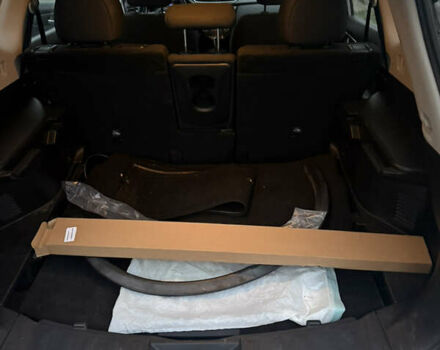 Серый Ниссан Rogue, объемом двигателя 2.5 л и пробегом 143 тыс. км за 13500 $, фото 6 на Automoto.ua