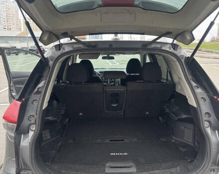 Серый Ниссан Rogue, объемом двигателя 2.49 л и пробегом 154 тыс. км за 13700 $, фото 16 на Automoto.ua