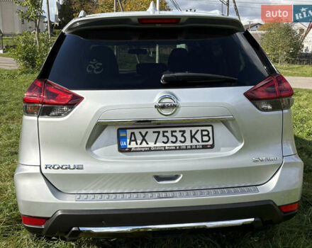 Серый Ниссан Rogue, объемом двигателя 2.49 л и пробегом 119 тыс. км за 14750 $, фото 2 на Automoto.ua