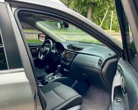 Серый Ниссан Rogue, объемом двигателя 2.49 л и пробегом 167 тыс. км за 15900 $, фото 10 на Automoto.ua