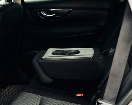 Сірий Ніссан Rogue, об'ємом двигуна 2.5 л та пробігом 180 тис. км за 17500 $, фото 15 на Automoto.ua