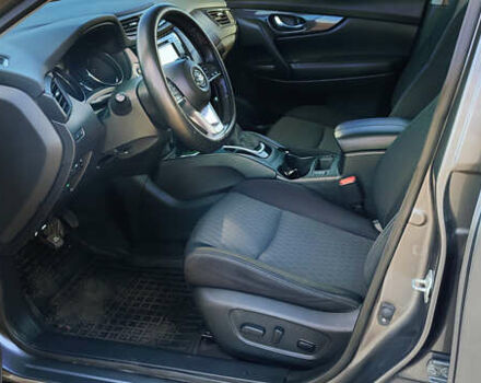 Серый Ниссан Rogue, объемом двигателя 2.49 л и пробегом 149 тыс. км за 17000 $, фото 23 на Automoto.ua