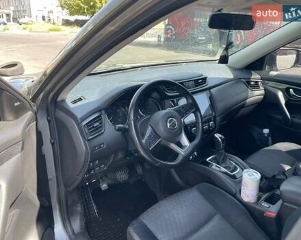 Серый Ниссан Rogue, объемом двигателя 2.49 л и пробегом 180 тыс. км за 15200 $, фото 3 на Automoto.ua