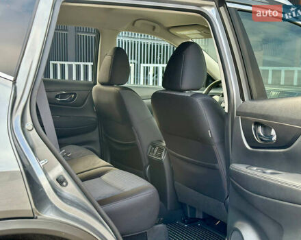 Серый Ниссан Rogue, объемом двигателя 2.5 л и пробегом 197 тыс. км за 12900 $, фото 24 на Automoto.ua