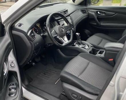 Серый Ниссан Rogue, объемом двигателя 2.5 л и пробегом 137 тыс. км за 10999 $, фото 5 на Automoto.ua