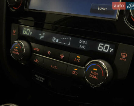 Серый Ниссан Rogue, объемом двигателя 2 л и пробегом 132 тыс. км за 16999 $, фото 29 на Automoto.ua