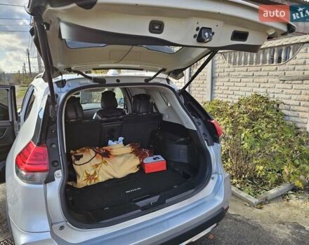 Серый Ниссан Rogue, объемом двигателя 2.5 л и пробегом 71 тыс. км за 18000 $, фото 6 на Automoto.ua