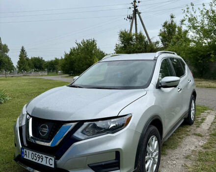 Сірий Ніссан Rogue, об'ємом двигуна 2.49 л та пробігом 74 тис. км за 17500 $, фото 2 на Automoto.ua