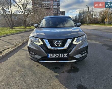 Серый Ниссан Rogue, объемом двигателя 2.49 л и пробегом 177 тыс. км за 12000 $, фото 1 на Automoto.ua