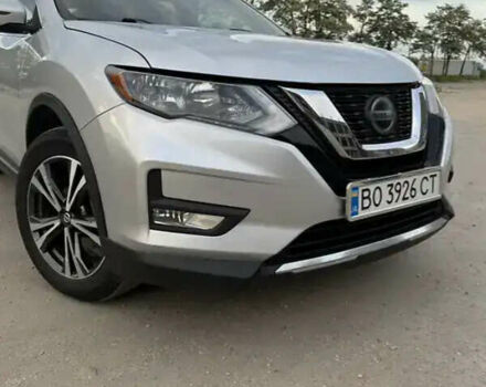 Серый Ниссан Rogue, объемом двигателя 2.49 л и пробегом 160 тыс. км за 15000 $, фото 11 на Automoto.ua