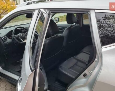 Серый Ниссан Rogue, объемом двигателя 2.49 л и пробегом 89 тыс. км за 15500 $, фото 10 на Automoto.ua