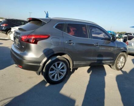 Серый Ниссан Rogue, объемом двигателя 2 л и пробегом 96 тыс. км за 2100 $, фото 2 на Automoto.ua