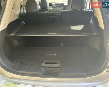 Сірий Ніссан Rogue, об'ємом двигуна 2.5 л та пробігом 68 тис. км за 17000 $, фото 15 на Automoto.ua