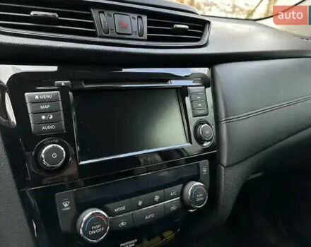 Серый Ниссан Rogue, объемом двигателя 2.49 л и пробегом 160 тыс. км за 15000 $, фото 13 на Automoto.ua