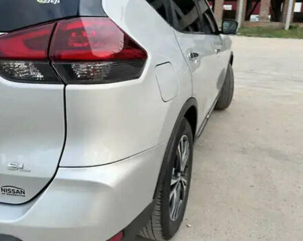 Серый Ниссан Rogue, объемом двигателя 2.49 л и пробегом 160 тыс. км за 15000 $, фото 4 на Automoto.ua