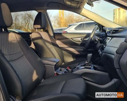 Серый Ниссан Rogue, объемом двигателя 2.5 л и пробегом 60 тыс. км за 18000 $, фото 7 на Automoto.ua