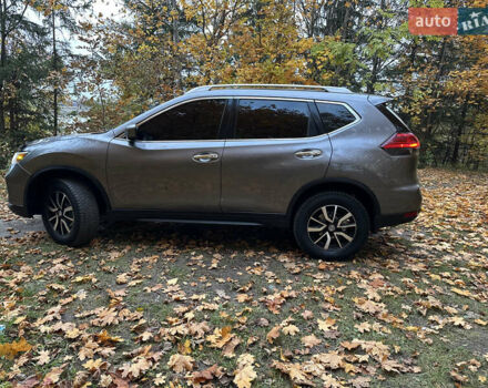 Серый Ниссан Rogue, объемом двигателя 2.49 л и пробегом 180 тыс. км за 13300 $, фото 22 на Automoto.ua