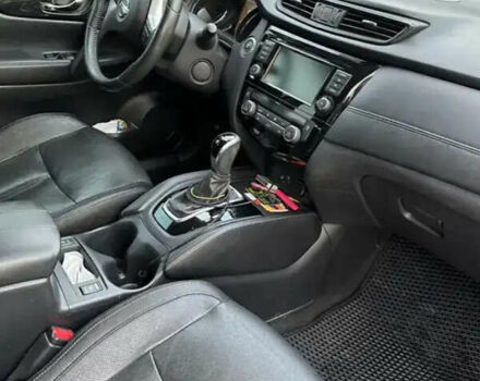 Серый Ниссан Rogue, объемом двигателя 2.49 л и пробегом 160 тыс. км за 15000 $, фото 9 на Automoto.ua