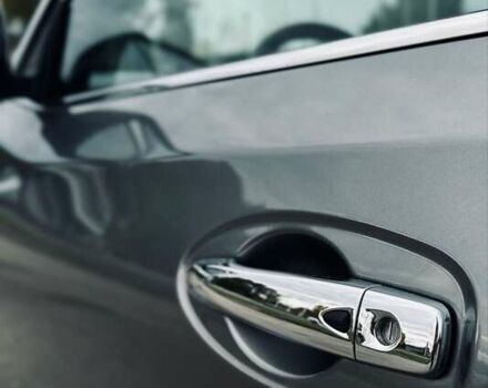 Сірий Ніссан Rogue, об'ємом двигуна 2.5 л та пробігом 180 тис. км за 17500 $, фото 7 на Automoto.ua