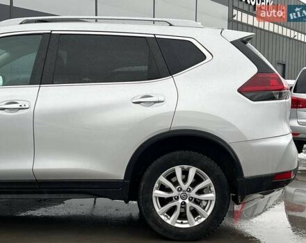 Серый Ниссан Rogue, объемом двигателя 2.5 л и пробегом 119 тыс. км за 14690 $, фото 4 на Automoto.ua