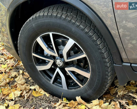 Серый Ниссан Rogue, объемом двигателя 2.49 л и пробегом 180 тыс. км за 13300 $, фото 10 на Automoto.ua