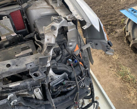 Серый Ниссан Rogue, объемом двигателя 2.5 л и пробегом 200 тыс. км за 9000 $, фото 6 на Automoto.ua