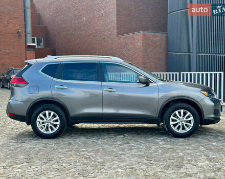 Серый Ниссан Rogue, объемом двигателя 2.5 л и пробегом 197 тыс. км за 12900 $, фото 8 на Automoto.ua