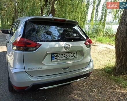 Серый Ниссан Rogue, объемом двигателя 2.5 л и пробегом 160 тыс. км за 12000 $, фото 7 на Automoto.ua