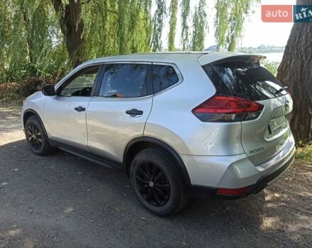 Серый Ниссан Rogue, объемом двигателя 2.5 л и пробегом 160 тыс. км за 12000 $, фото 10 на Automoto.ua