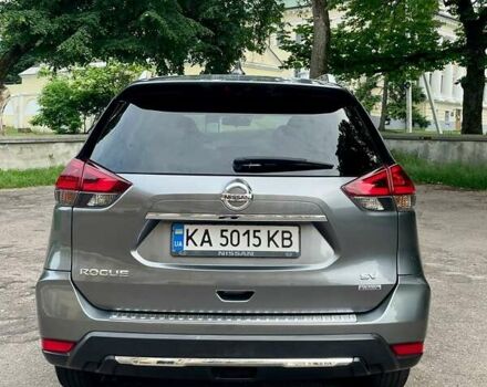 Серый Ниссан Rogue, объемом двигателя 2.49 л и пробегом 167 тыс. км за 15900 $, фото 4 на Automoto.ua