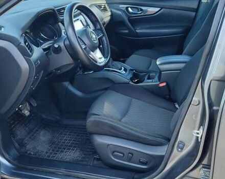 Серый Ниссан Rogue, объемом двигателя 2.49 л и пробегом 149 тыс. км за 17000 $, фото 7 на Automoto.ua