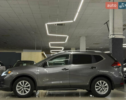 Серый Ниссан Rogue, объемом двигателя 2 л и пробегом 132 тыс. км за 16999 $, фото 5 на Automoto.ua
