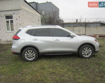 Серый Ниссан Rogue, объемом двигателя 2.5 л и пробегом 120 тыс. км за 16000 $, фото 4 на Automoto.ua