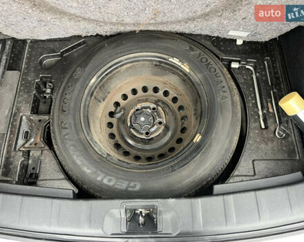 Сірий Ніссан Rogue, об'ємом двигуна 2 л та пробігом 143 тис. км за 12700 $, фото 6 на Automoto.ua