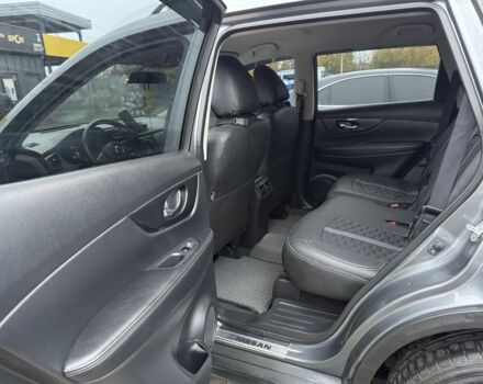 Серый Ниссан Rogue, объемом двигателя 2.5 л и пробегом 143 тыс. км за 15500 $, фото 7 на Automoto.ua