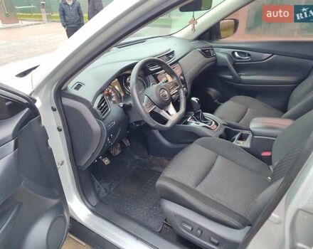 Серый Ниссан Rogue, объемом двигателя 2.49 л и пробегом 132 тыс. км за 13800 $, фото 12 на Automoto.ua