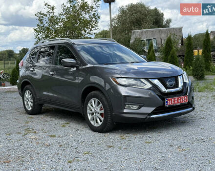 Сірий Ніссан Rogue, об'ємом двигуна 2.5 л та пробігом 100 тис. км за 13500 $, фото 1 на Automoto.ua