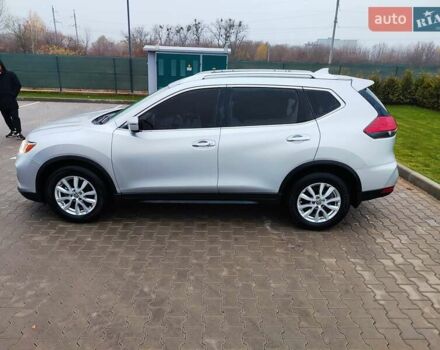 Серый Ниссан Rogue, объемом двигателя 2.49 л и пробегом 132 тыс. км за 13800 $, фото 4 на Automoto.ua