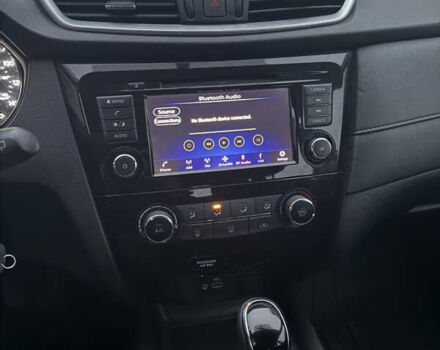 Серый Ниссан Rogue, объемом двигателя 2.5 л и пробегом 143 тыс. км за 13500 $, фото 4 на Automoto.ua