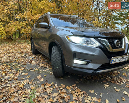Серый Ниссан Rogue, объемом двигателя 2.49 л и пробегом 180 тыс. км за 13300 $, фото 15 на Automoto.ua