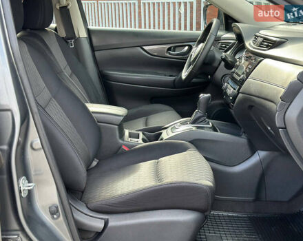 Серый Ниссан Rogue, объемом двигателя 2.5 л и пробегом 197 тыс. км за 12900 $, фото 20 на Automoto.ua