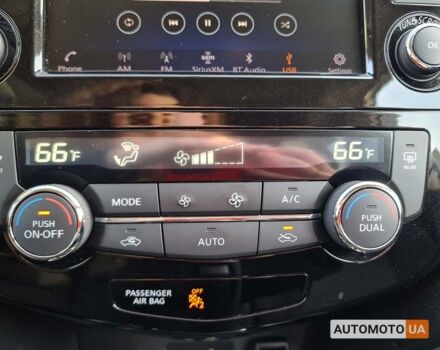 Серый Ниссан Rogue, объемом двигателя 2.5 л и пробегом 60 тыс. км за 18000 $, фото 13 на Automoto.ua