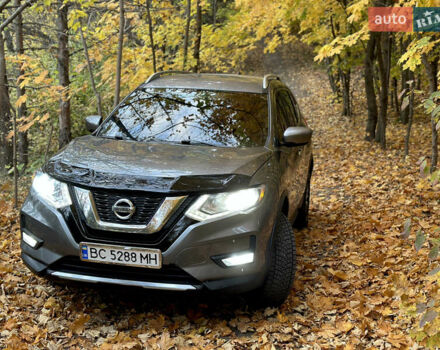 Серый Ниссан Rogue, объемом двигателя 2.49 л и пробегом 180 тыс. км за 13300 $, фото 6 на Automoto.ua