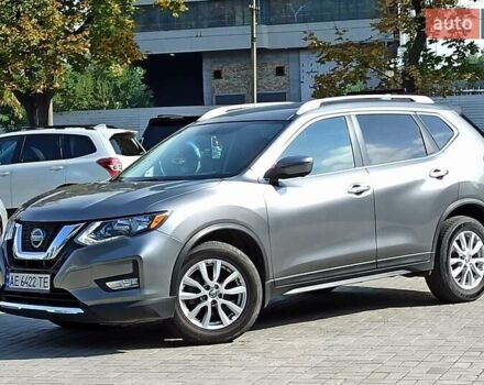 Серый Ниссан Rogue, объемом двигателя 2.5 л и пробегом 150 тыс. км за 14000 $, фото 5 на Automoto.ua