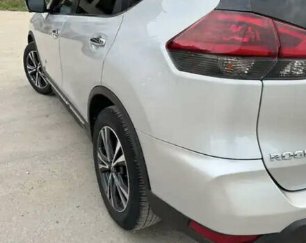 Серый Ниссан Rogue, объемом двигателя 2.49 л и пробегом 160 тыс. км за 15000 $, фото 3 на Automoto.ua