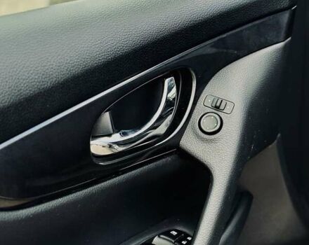 Сірий Ніссан Rogue, об'ємом двигуна 2.5 л та пробігом 180 тис. км за 17500 $, фото 16 на Automoto.ua