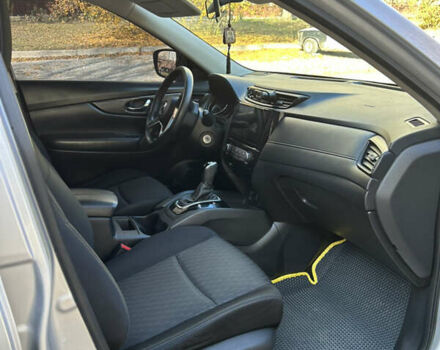 Серый Ниссан Rogue, объемом двигателя 2.49 л и пробегом 154 тыс. км за 16500 $, фото 16 на Automoto.ua