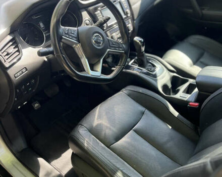 Сірий Ніссан Rogue, об'ємом двигуна 2.5 л та пробігом 68 тис. км за 17000 $, фото 4 на Automoto.ua