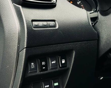 Сірий Ніссан Rogue, об'ємом двигуна 2.5 л та пробігом 180 тис. км за 17500 $, фото 12 на Automoto.ua